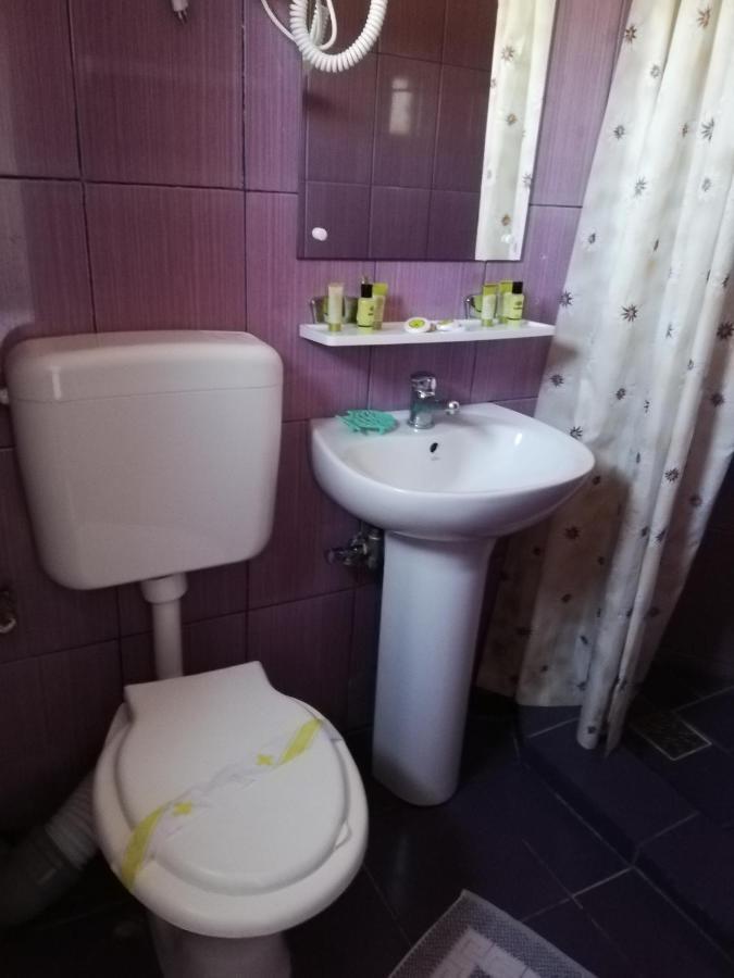 Hotel Panos Două Mai Zewnętrze zdjęcie